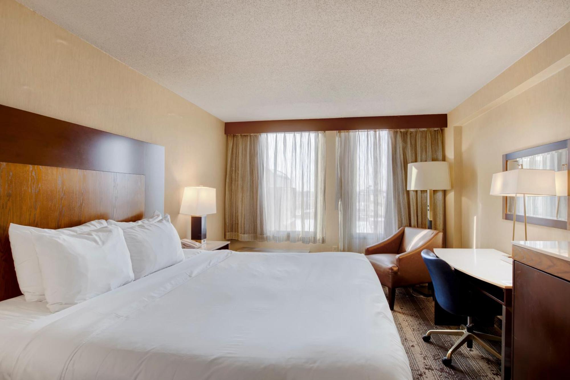 Crowne Plaza Hotel Harrisburg-Hershey By Ihg Exteriör bild