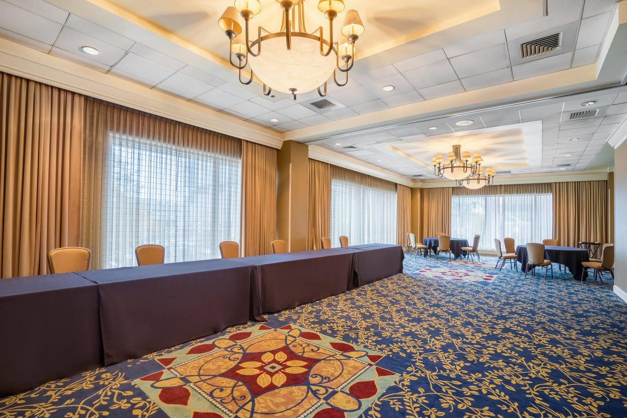 Crowne Plaza Hotel Harrisburg-Hershey By Ihg Exteriör bild