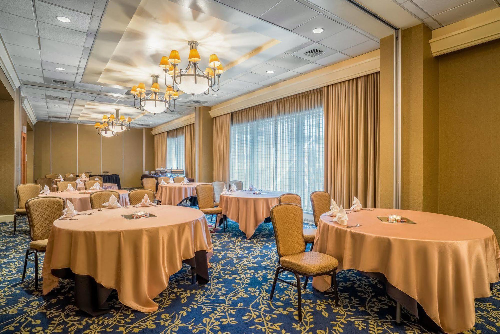 Crowne Plaza Hotel Harrisburg-Hershey By Ihg Exteriör bild